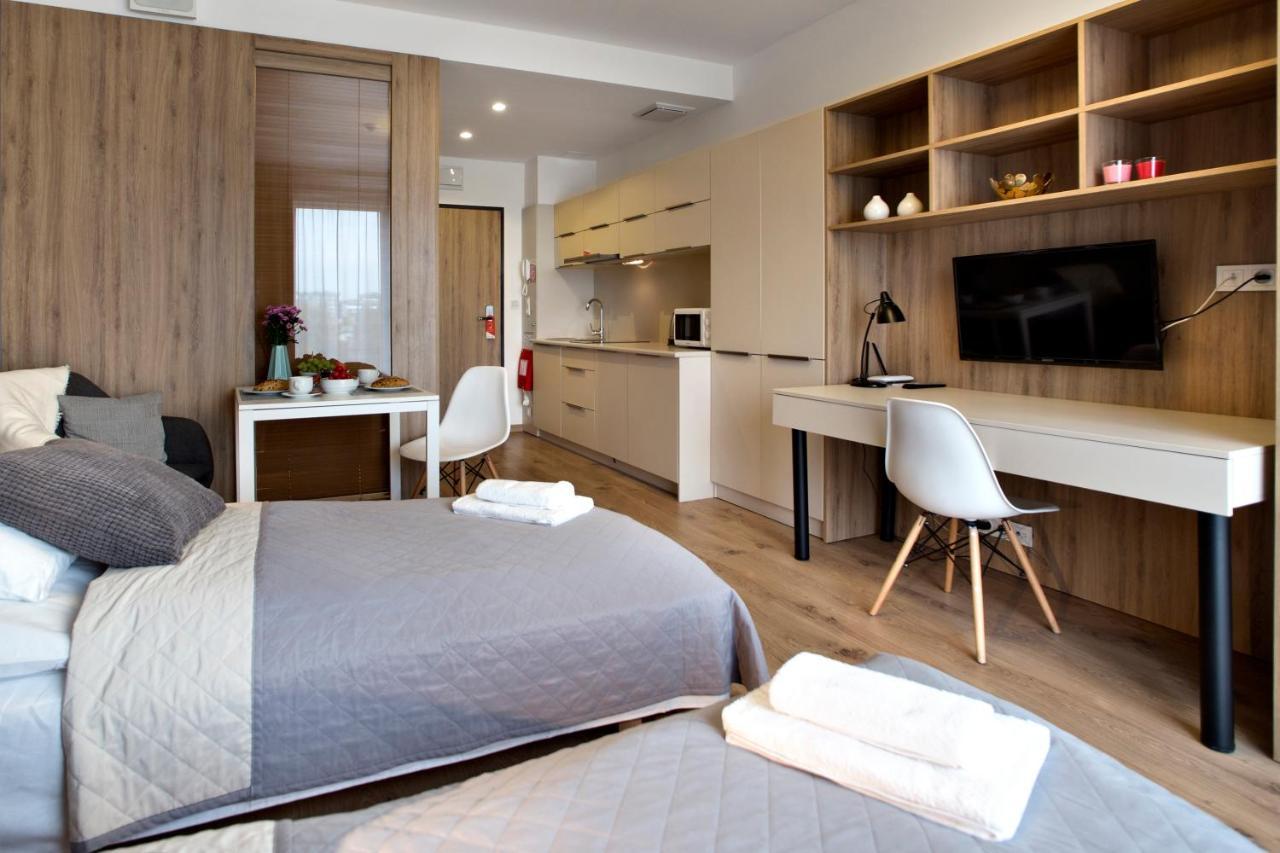 ורשה Wolska Residence Serviced Apartments מראה חיצוני תמונה