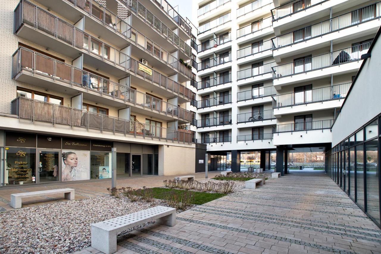 ורשה Wolska Residence Serviced Apartments מראה חיצוני תמונה